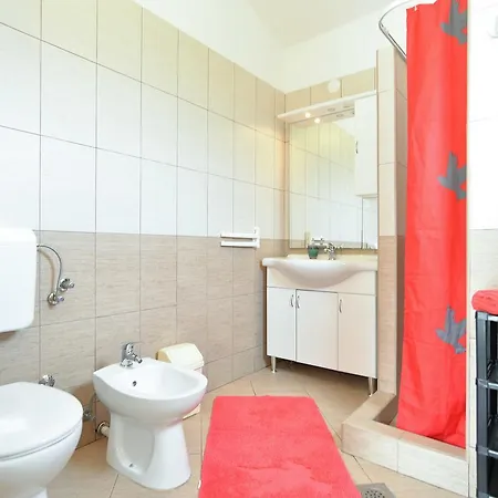 Veljko 100 Apartment *
