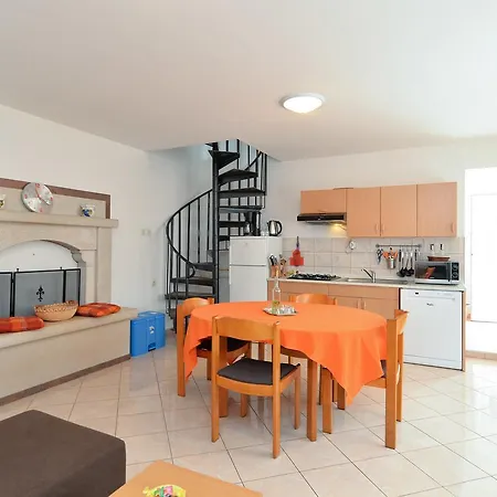 Apartment Veljko 100